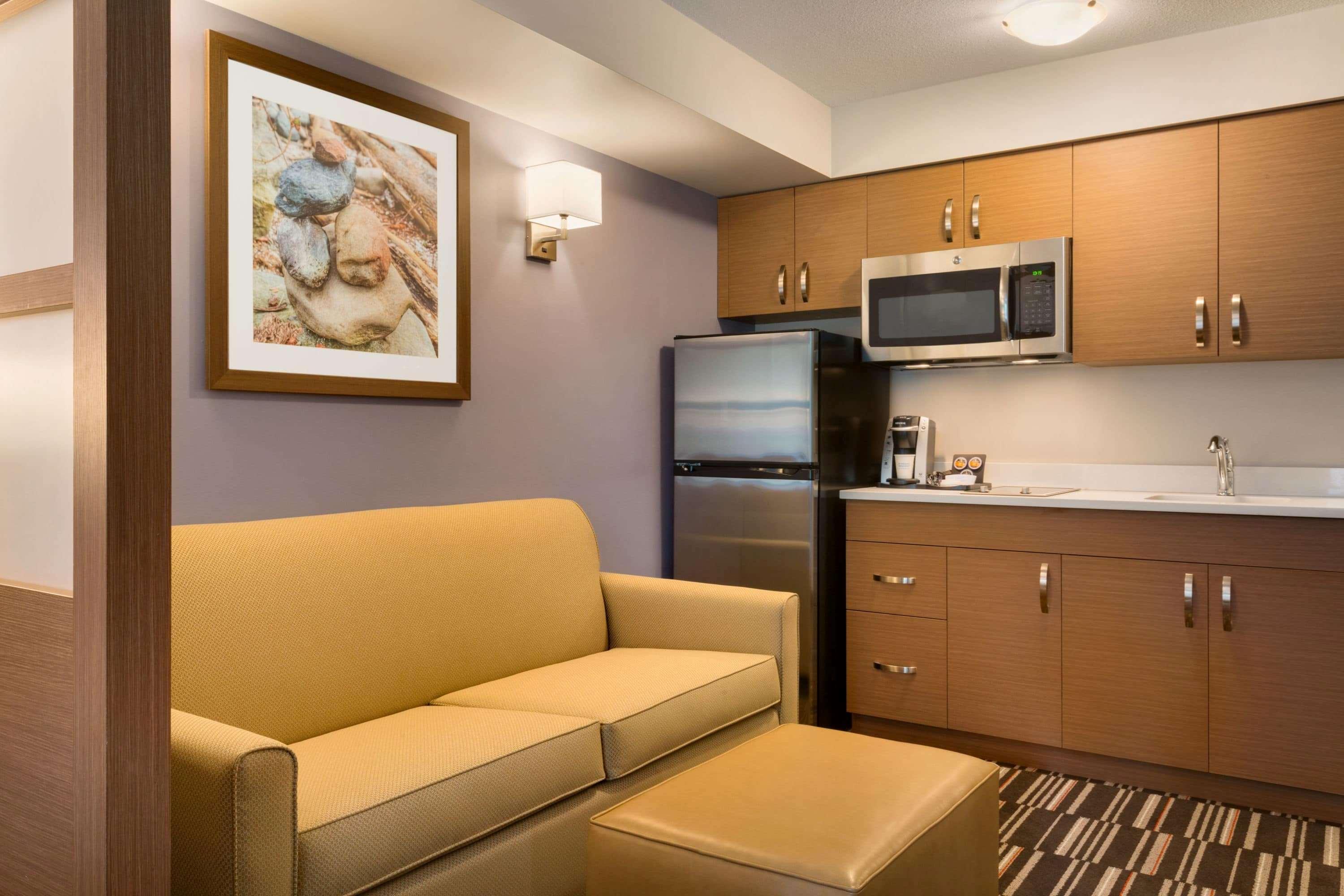 Microtel Inn & Suites By Wyndham Oyster Bay 레이디스미스 외부 사진